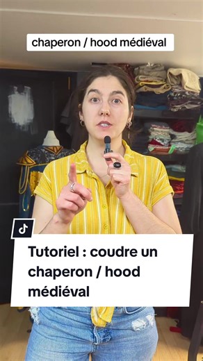 Coudre un chaperon ou hood médiéval c'est hyper facile et ça se fait en 30 min. Je t'ai mis le lien du patron sur mon profil. Les chaperons peuvent être déclinés à l'infini et c'est ton imagination la limite ! Pour les quantités de tissus tu as besoin d'environ 80cm de large et 150cm de haut que tu pliera en 2. attention pense à garder un peu de tissus pour faire ton liripipe, d'ailleurs il peut être de la longueur que tu veux. Maintenant c'est à ton tour ! #medieval #medievalcostume #medievalti