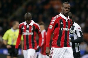Balotelli et sa nouvelle compagne mannequin: shooting photo promotionnel