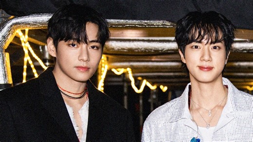 "Reminds me of Lovers in Paris" - Fans compare BTS' Jin and Taehyung's emotional Run Jin concert moment to scene from K-Drama