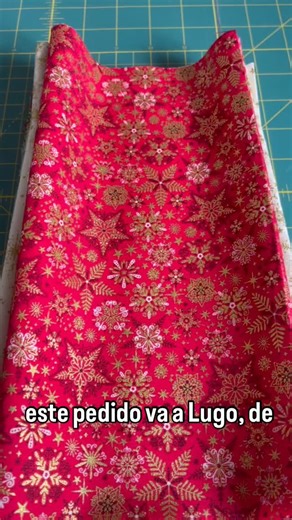 Telas navideñas en analeal.com #analealpatchwork #costuracreativa #tiendaonlinepatchwork #tutorialescosturacreativa #telasnavideñas | Ana Leal Patchwork