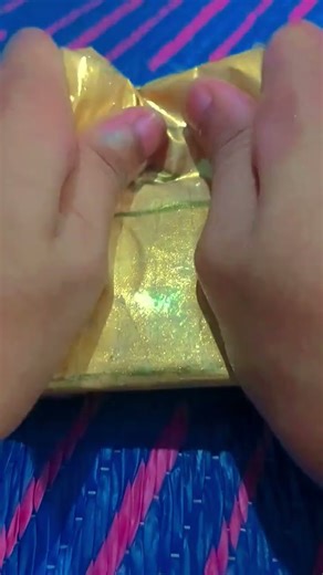 dly Golden play button squishy