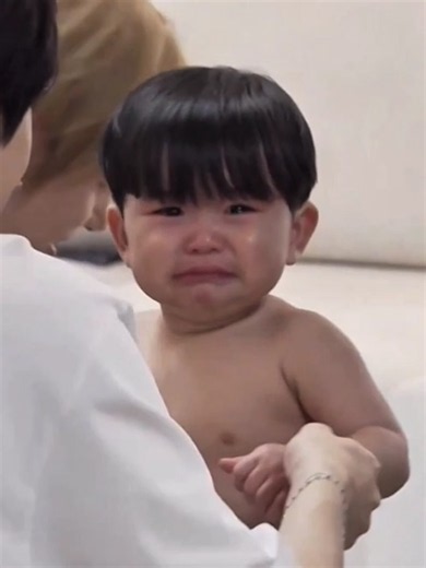 adorable🤏🏻 #yoojun #babyyoojun #txt #txtparentingdiary #fyp | parenting diary txt