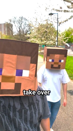 Minecraft Players Took Over! #youtubecreatorcollective #sidemencharitymatch