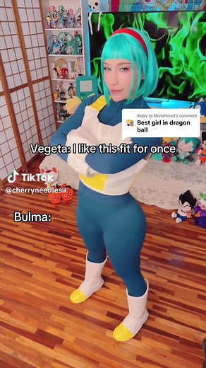 Bulma Cosplay Transformation in Dragon Ball Z