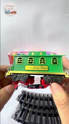 ASMR – Model Locomotive on Track with Soft Engineering Sounds