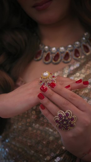 Did our 1st collaboration with very talented bridal hair and make up artists #weddingdress #bridallook #bridalmakeup #brodalhair #bridaljewellery #gettingreadyforawedding #bridalmodel