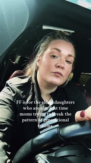 I protect the family. #lifeofashowgirl #fatherfigure #eldestdaughter #firsttimemom #healing