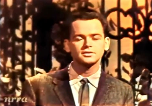 20K views · 1.3K reactions | The Fleetwoods - Mr. Blue (1959) The...