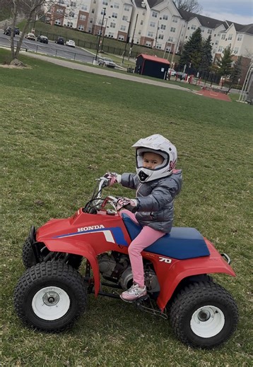 Getting her throttle control together, I love how #patient and #observant she is when I’m teaching her 🙌🏾❣️