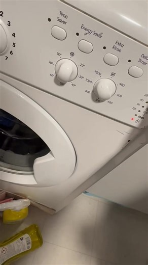 Does anyone know why my washing machine is making this noise please? 😌 | Spotted Witney Official