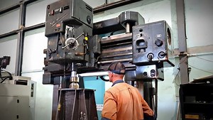 Precision milling on a vintage Sip jig borer