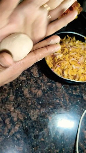 काश कोई हमें भी सपोर्ट करता,😅😊 #trending #food #viral #recipe #cooking #bhailog #zhorts #ytshorts