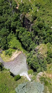 Discover the breathtaking Mac Mac Falls, one of Mpumalanga’s most iconic waterfalls, just a short drive from Sabie. 🌿💦, Plunging over 65 meters into a lush, forested gorge, it’s totally stunning. 🎥 Video by @throughtheeyesofzwai | South African Tourism UK