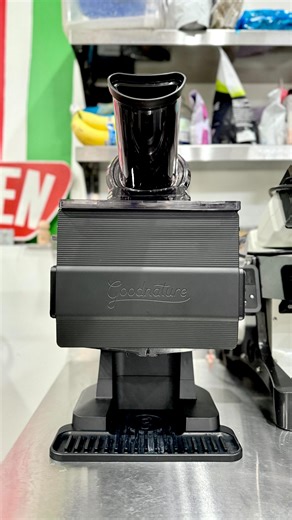 Lauren Mattice | Cold Pressed Juice | Batch Juicing on the Goodnature Hummingbird Pro XL Goodnature Juicers code: JKJUICES $100 OFF Linked in our BIO We always want to be... | Instagram