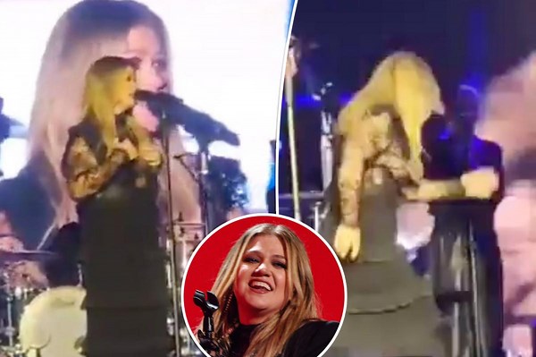 Kelly Clarkson suffers wardrobe malfunction during concert