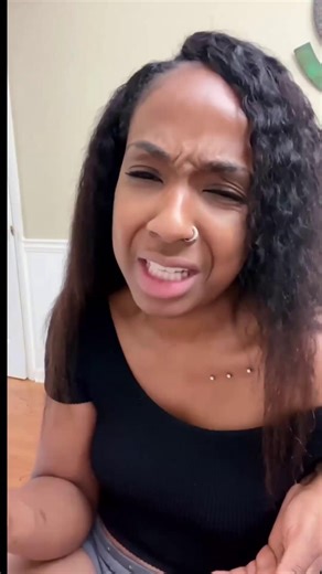 Meet three sisters carrying the BRCA1 gene, a genetic mutation that significantly increases the risk of breast and ovarian cancer. Studies show that Black women with BRCA1 face higher mortality rates from breast cancer, making early testing and awareness even more critical. They’ve lost their mom, aunts, and grandmothers to Breast Cancer, but their stories are filled with courage and hope: 🩷 Vadye survived her battle with breast cancer 🩷 Carlie chose preventive surgery to protect her health 🩷