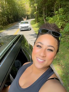 Nicole "Hoopz" Alexander on Instagram: "🍂The leaves are finally changing 🥰 #Shosumtoday #shosumambassador @shosum_official"