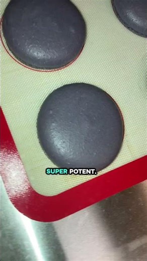 Macarons natural food coloring