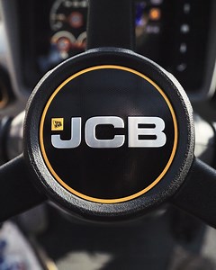Always looking for a better way. Switching things up with the #JCB TM420S telescopic wheel loader. | JCB Agriculture