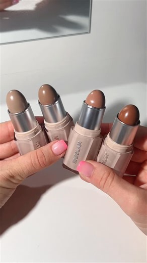 Chloe Minto | Buttery buff contour & bronzer sticks ✨ AD What do you think of this new @sheglam_official launch? 💗 Both contour & bronzer... | Instagram