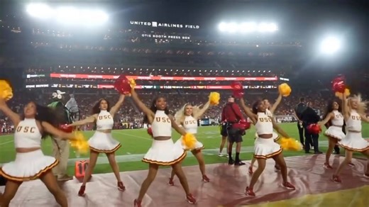 USC Song Leaders - Official on Instagram: "Throwing it back to Saturday night’s @uscfb game & win over Michigan St. ✌️ • • •  @isabellacuda #TBT #throwbackthurday #fighton"