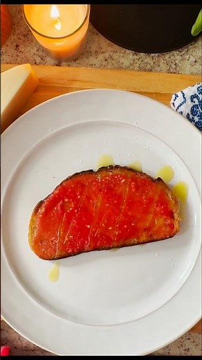 Traditional Pan con Tomate (Pa amb Tomàquet) | Easy Spanish Tomato Toast Recipe 🍅