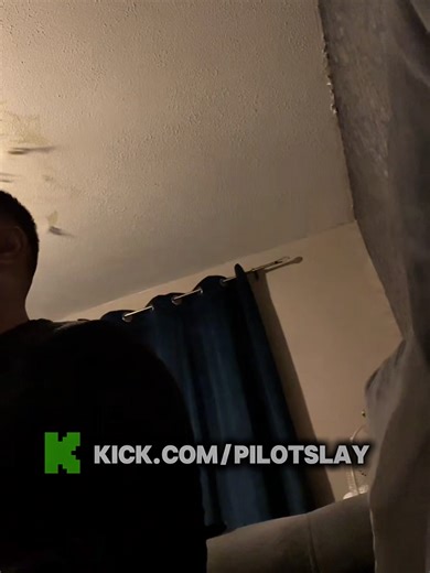 Pilot pressures zennub for not telling him about her past 😳 #viral #fyp #pilot #zennub #wilot