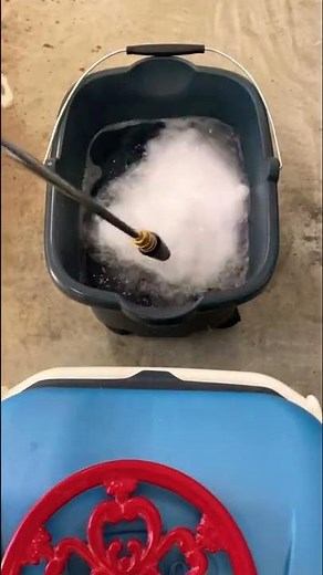 A QUICK way to CLEAN your Corvette!