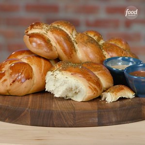 943K views · 8.2K reactions | Making homemade challah bread is easier than you think! Jack Hazan will show you, just in time for Rosh Hashana. | Food Network | Facebook