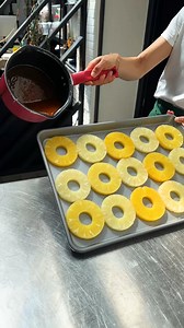 Pineapple Upside-Down Sheet Cake! Pineapple party on top 🎉🍍 | Chefclub Network