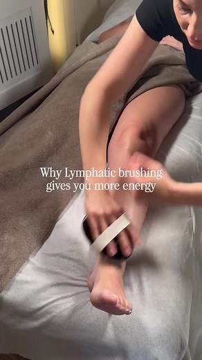 Benefits of Lymphatic Brushing for Energy Boost