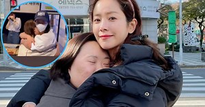 Actress Han Ji Min Surprises "Our Blues" Actress Jung Eun Hye At The Premiere Of Her Documentary