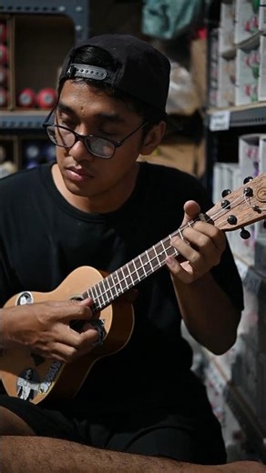 Intro G simpel ukulele #punkrock #rock #hardcorepunk