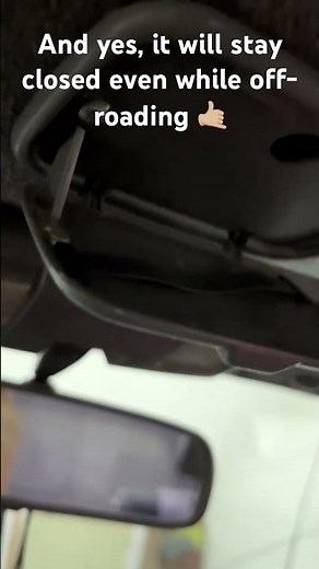 1990 - 1995 2nd generation 4Runner Sunroof assembly with a broken tab / easy fix.