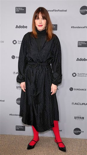 AP Entertainment on Instagram: "Molly Ringwald details how she maintains a healthy relationship with social media. #MollyRingwald #Sundance"