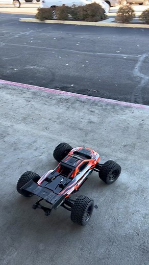 Traxxas RC Car: Super Fast and Bad Ass Run