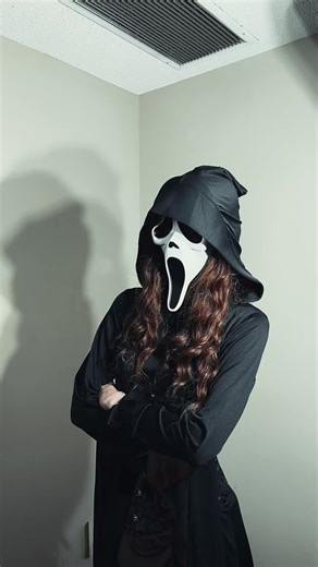 Won’t deny anything haha 😆 #fyp #ghostface #cosplayer #cosplay