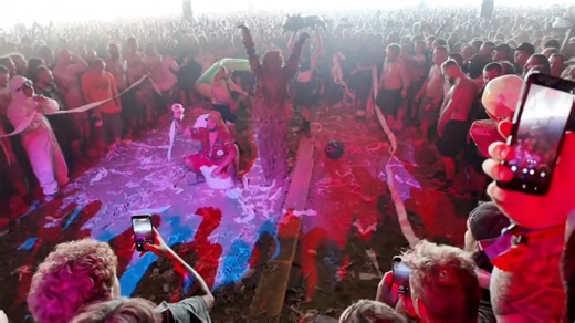 🚽 Flush and destroy! 🚽 Gutalax brought chaos, grindcore and a blizzard of toilet paper to La Morgue. The “wall of poop” has officially entered Alcatraz legend. #Alcatraz2025 #AOA25 #AlcatrazFestival #AlcatrazOpenAir | ALCATRAZ MUSIC