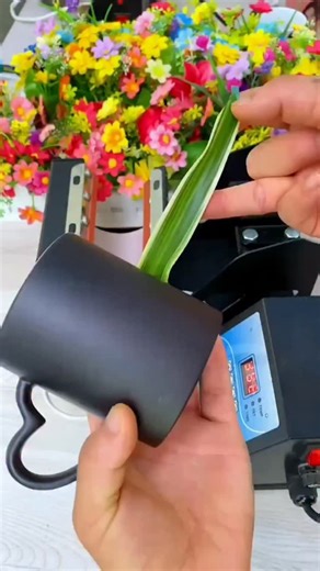 Best Home Gadgets on Instagram: "☕ Want a gift that surprises every single time? This personalized magic mug reveals the design when hot liquid is poured. ✔️ Heat-reactive colour change ✔️ Custom name or photo option ✔️ Fun for gifts or daily use Who would you gift this to? 🛒 Link in Bio 👍🏻 #kimigadgets #magicmug #giftideas #coffeelovers #besthomegadgets"