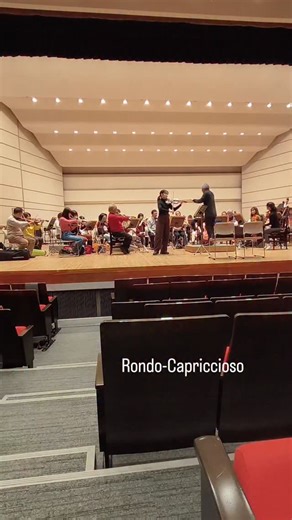 明日は東京フィルさんとレイボックホール(市民会館おおみや)でニューイヤーコンサートです✨ #violin #バイオリン #ヴァイオリン | Mayuko Kamio (神尾 真由子)