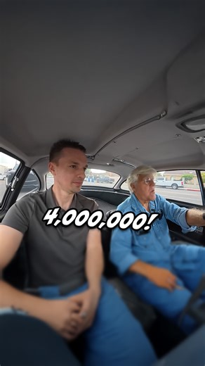 Jay Leno Tells the Ferrari Story You Have to Hear 🏎️ #cars #garage | Hoovie's Garage