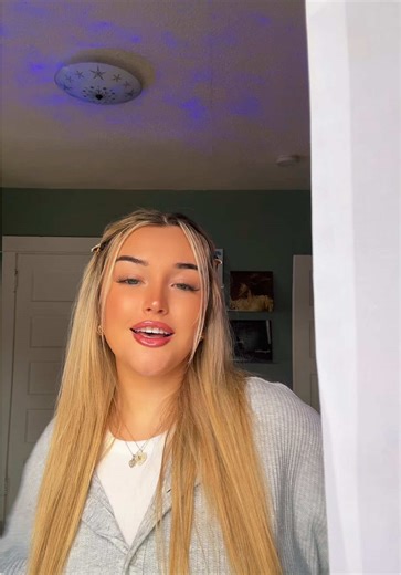 mak <3 (@lekomakayla)’s videos with Can't Turn You Down - Jon Pardi