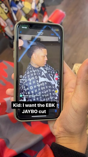 Blur Gotti on Instagram: "Me: “what u finna get” Kid: “I want the ebk jaybo haircut” @BlurGotti @BlurGotti _______________________ . . . . . •Book your next service via DM ——————————————— Follow @BlurGotti Follow @BlurGotti #explorepage #california #cali #toptags #barbershopconnect #funny #barbers #barberworld #foryou #barberclips #comedy #barberprank #prank #viral #ɪɴsᴛᴀᴅᴀɪʟʏ"