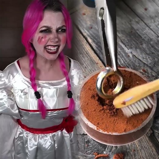 ¿Alguna vez has visto un fantasma? 👻 Aquí la historia real de Annabelle, algunos dicen que la muñeca