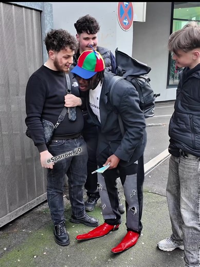 A Hilarious Take on Modern Communication Styles