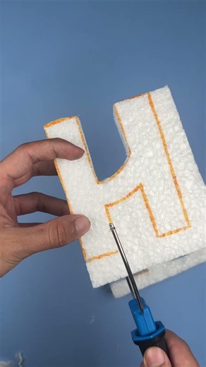 This "H" Came Out So Clean 😳 #foam #foamcutter #foamcutting #asmrvideo