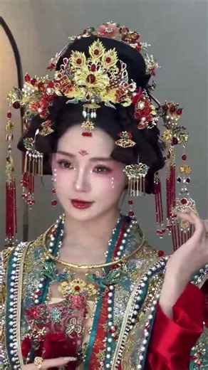 Hanfu Wedding Collection · Grace for the Modern Chinese Bride