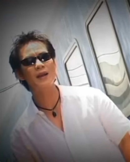 Giây Phút Chia Xa - Lý Hải ( VCD Đêm Sài Gòn ) #lyhaiminhha #trondoibenem #8x9x #album #nhachaymoingay