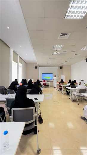 ‎دائرة الموارد البشرية‎ on Instagram‎: "نفذت دائرة الموارد البشرية بالشارقة برنامج “شرح اللائحة التنفيذية للموارد البشرية بحكومة الشارقة”، وذلك ضمن برامج مشروع تطوير الموارد البشرية، الذي يستهدف موظفي الخدمات المساندة والموارد البشرية في الجهات والهيئات الحكومية بإمارة الشارقة. حيث عقد في مقر المركز الإقليمي للتخطيط التربوي (اليونيسكو). ويتناول المشروع مجموعة برامج تتناول محاور أساسية تشمل التحقيق الإداري، وشرح اللائحة التنفيذية، والحقوق الإدارية. ونفذ على مجموعات غطت مدن ومناطق الإمارة في الشا