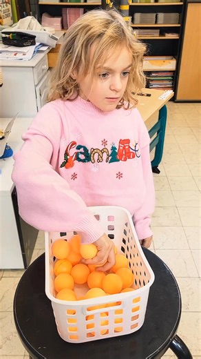 13K views · 57 reactions | Het is zover! We gebruiken rudi zijn BIJ-ZONDERE splitsmachine!! Want.. we gaan verdelen! Wat krijgt Bert? Wat krijgt Berta? Superleuke splitslessen in het eerste leerjaar 殺 | Vrije basisschool Grotenberge | Facebook